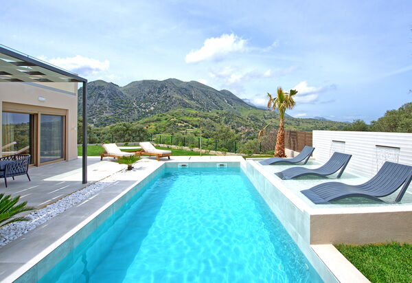 Villa Silentium Olia: Garden, Outdoor, Pool, Summer