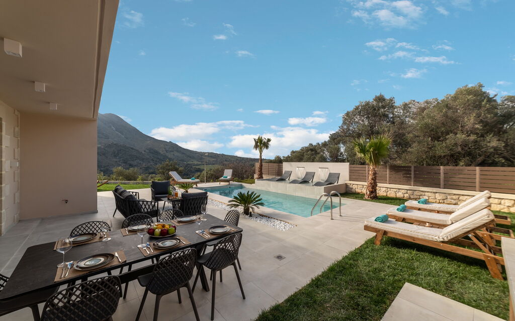 Villa Silentium Olia: Building Exterior, Garden, Outdoor, Pool