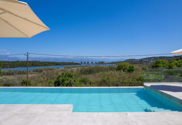 Villa Otter: Outdoor, Pool, Scenic View