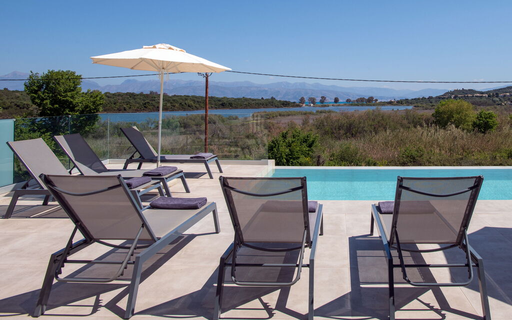 Villa Otter: all'aperto, Piscina