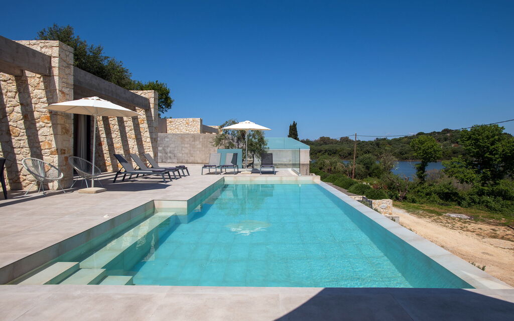 Villa Otter: all'aperto, Piscina