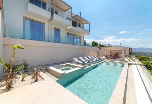 Seaview Lux: bassin, Extérieur, Extérieurs