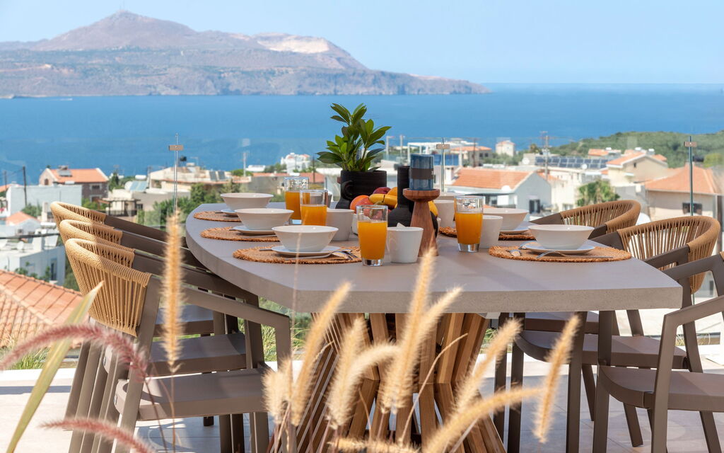 Seaview Lux: all'aperto, Cibo, Esterni