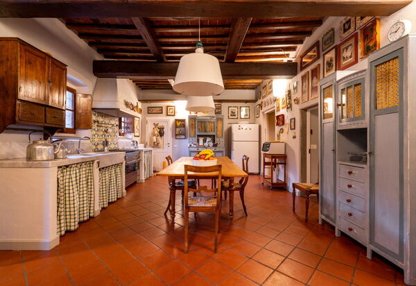 Villa Bellostare: Küche