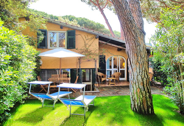 Le Dune: Udendørs, Udvendige