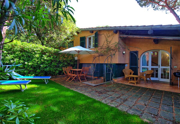 Le Dune: Udendørs, Udvendige