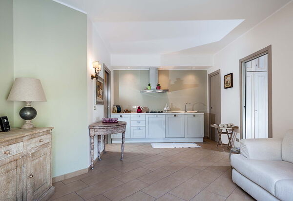 Villa Montefiore: Keuken, Woonkamer