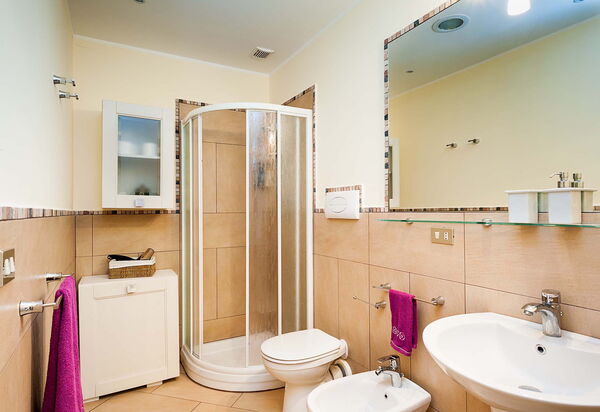 Villa Montefiore: Badkamer