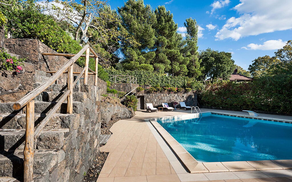 Villa Montefiore: Building Exterior, Outdoor, Pool