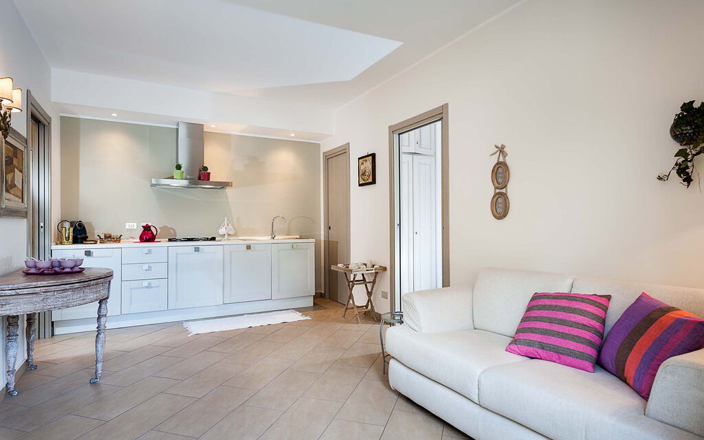 Villa Montefiore: Kitchen, Living Room