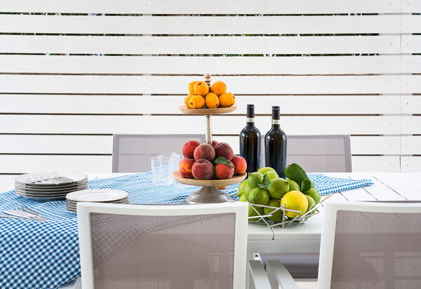 Villa Hermes: Außen, Essen