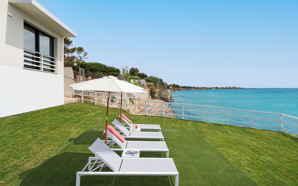 Villa Hermes: Building Exterior, Garden, Outdoor