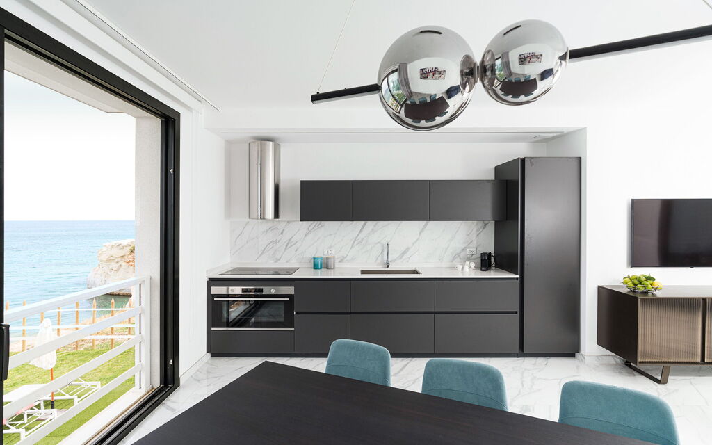 Villa Hermes: Kitchen, Living Room
