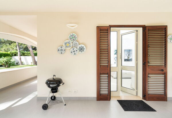 Stella Maris: Außen, Draussen