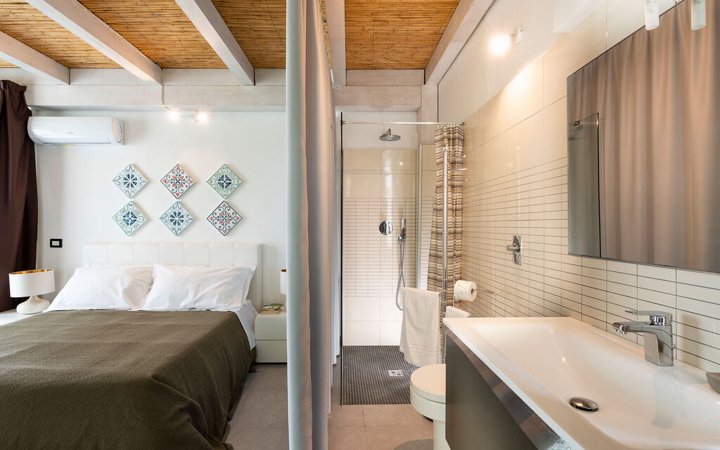 Stella Maris: Bathroom, Bedroom