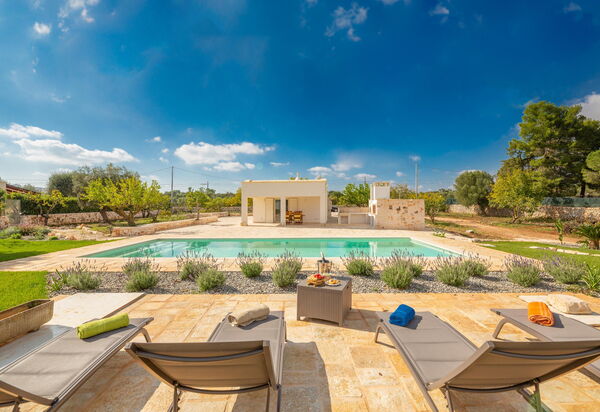 Trullo Adea: Außen, Draussen, Garten, Schwimmbad