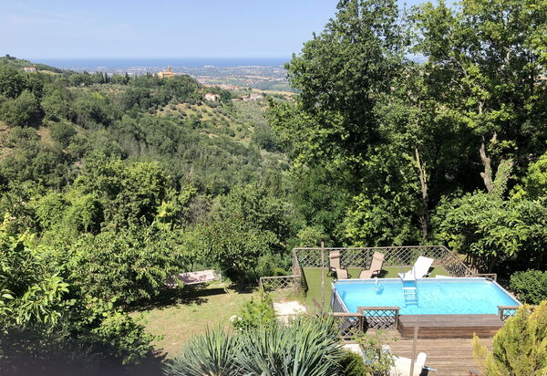 La Nocciola: Garten, Schwimmbad