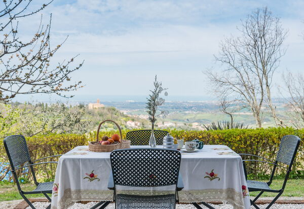 La Nocciola: Ansichten, Außen, Draussen, Garten