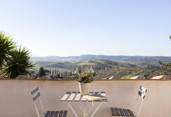 Santo Stefano: Ansichten, Draussen