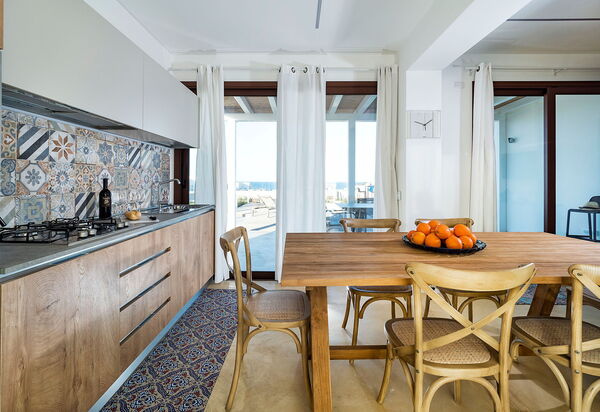 Villa San Lorenzo Ulivo: Küche, Wohnzimmer