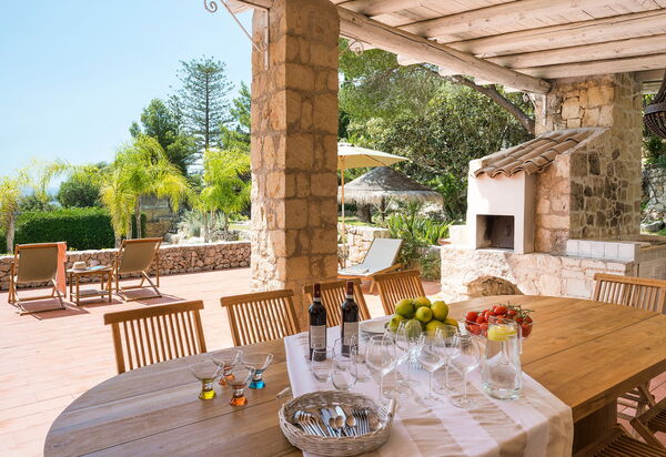 Villa Madda: Draussen