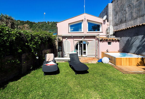 Casa Tecla: Garten, Schwimmbad