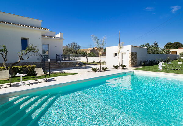 Villa Rita: Außen, Draussen, Garten, Schwimmbad