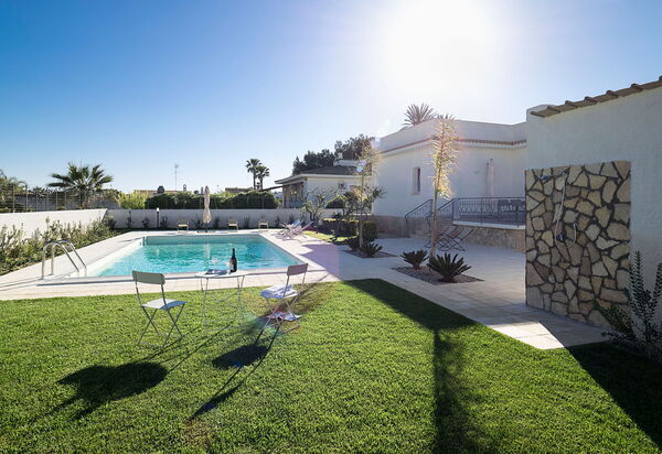 Villa Rita: Außen, Draussen, Garten, Schwimmbad