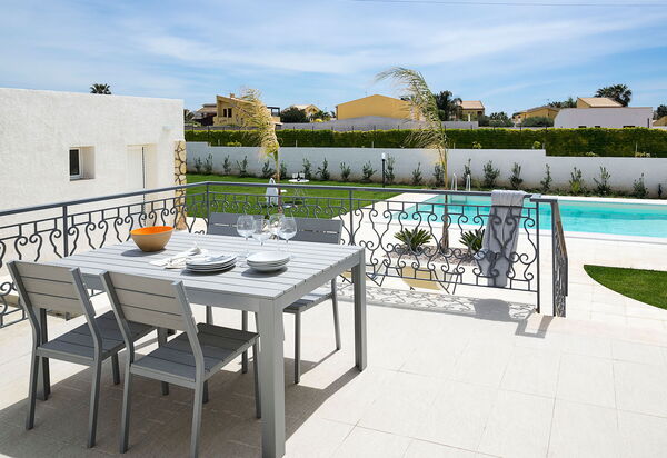 Villa Rita: Außen, Draussen, Garten, Schwimmbad