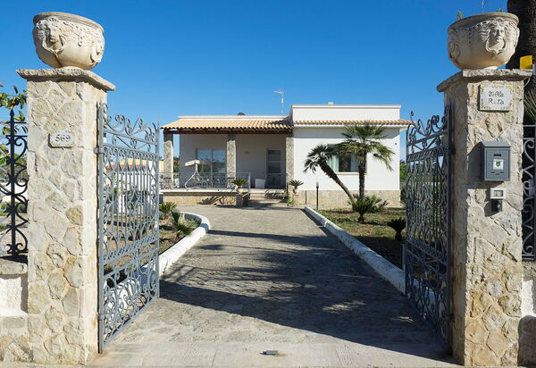 Villa Rita: Haupteingang