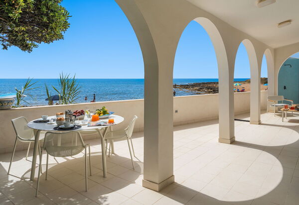 Brezza Marina: Außen, Draussen