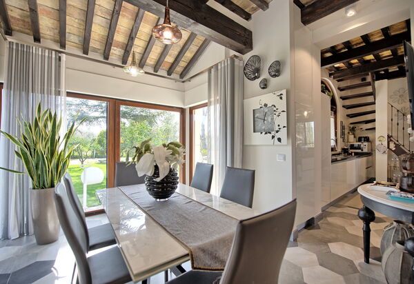 Villa Tagliaferri: Esszimmer