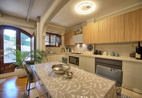 Villa Tagliaferri: Esszimmer, Küche
