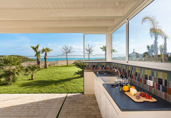 Villa Azulea: Balkon / Terrasse / Patio, Garten