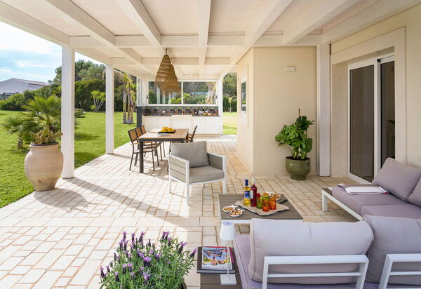 Villa Azulea: Balkon / Terrasse / Patio, Garten