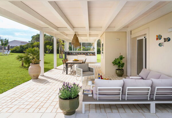 Villa Azulea: Balkon / Terrasse / Patio