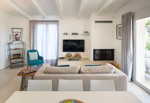 Villa Azulea: Küche, Wohnzimmer