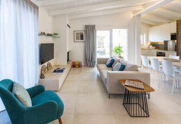 Villa Azulea: Küche, Wohnzimmer