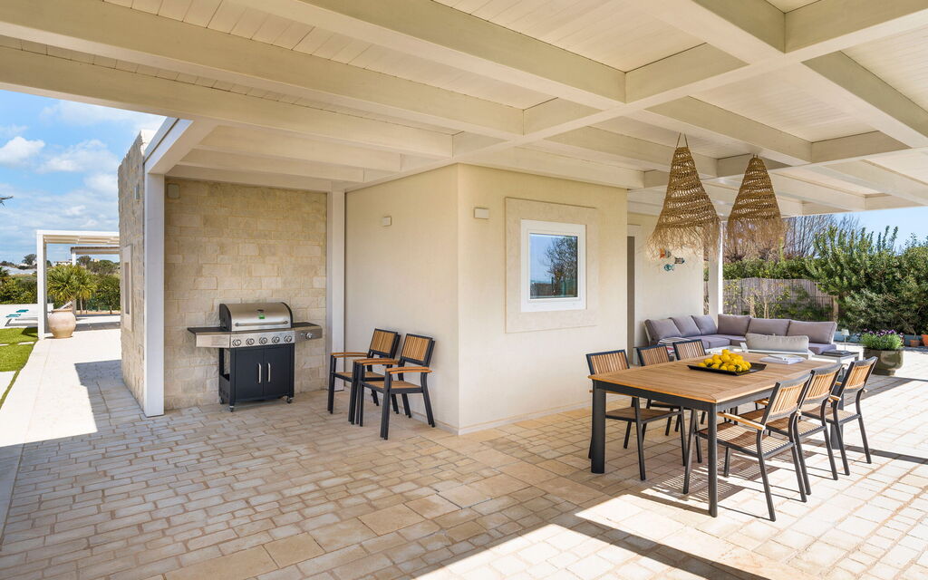 Villa Azulea: Balcony / Terrace / Patio