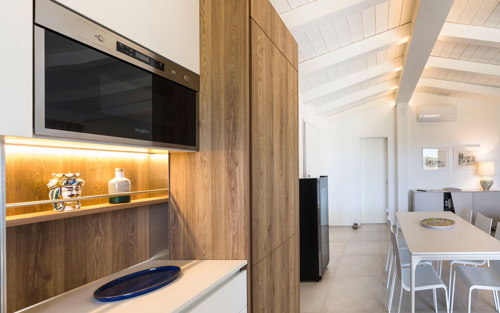 Villa Azulea: Kitchen, Living Room