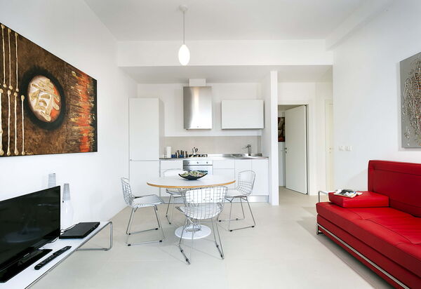 Villa Capo Passero: Küche, Wohnzimmer