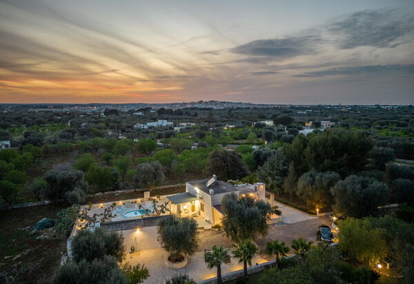 Villa Narkive: Außen