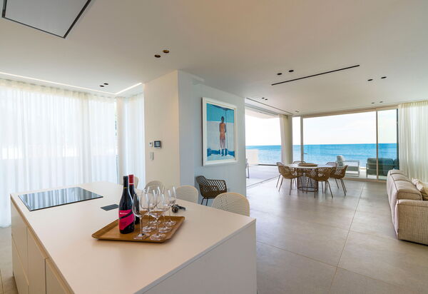 Bedda Matri: Keuken, Woonkamer