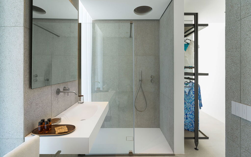 Bedda Matri: Bagno