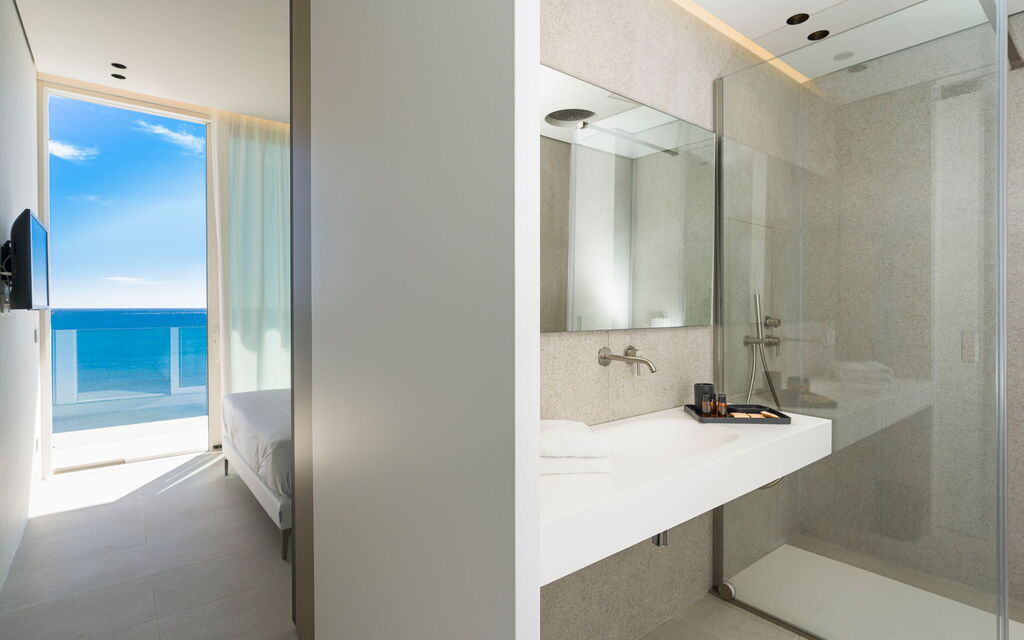 Bedda Matri: Bagno