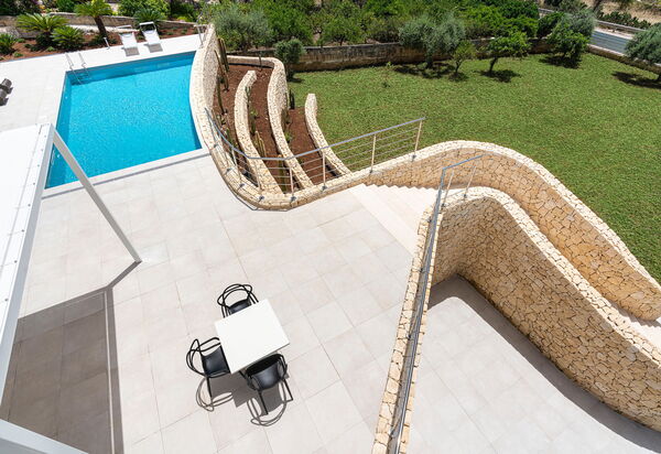 Villa Anna Plemmirio: Buitenkanten, Buitenshuis, zwembad