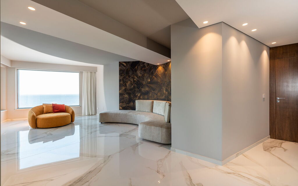 Baya Bella: Dining Room, Living Room