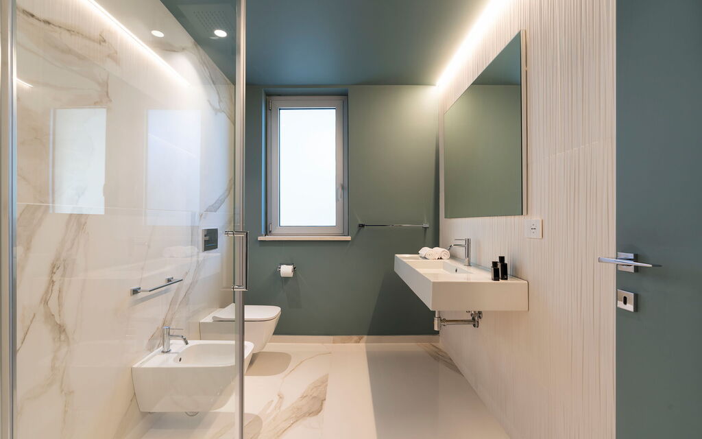 Baya Bella: Bathroom