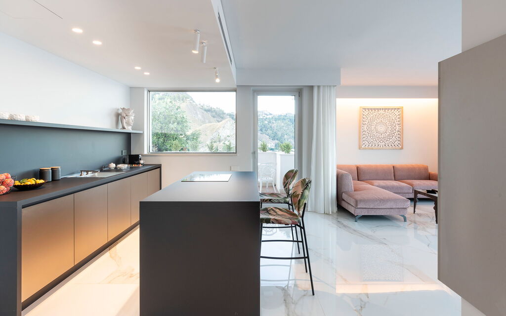 Baya Bella: Dining Room, Kitchen, Living Room, Room Detail