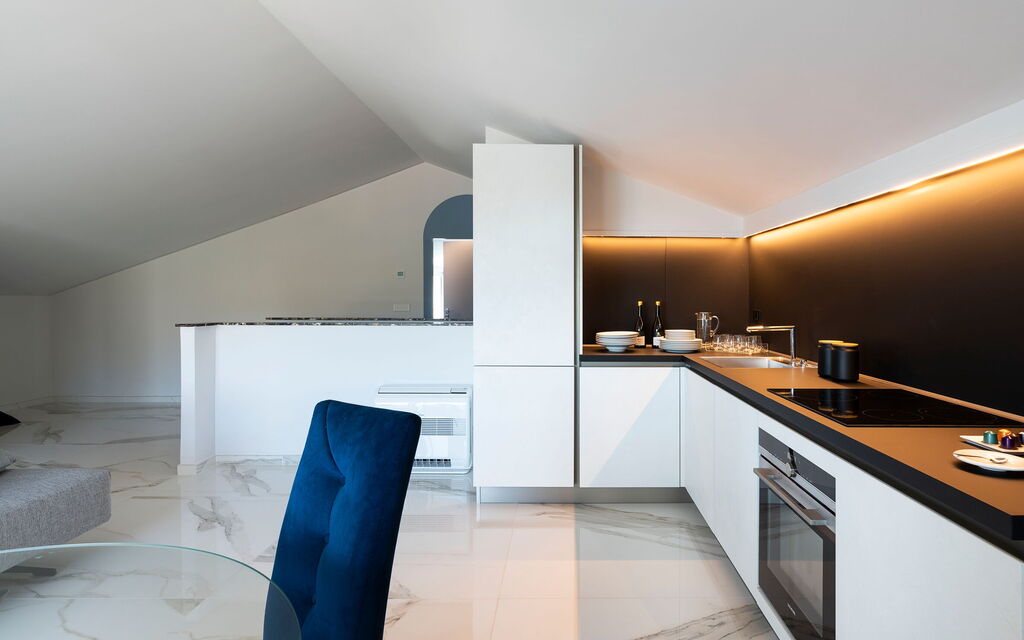 Baya Bella: Living Room